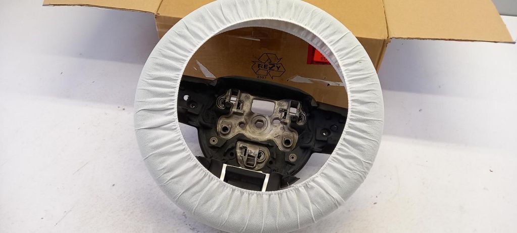 Original RANGE ROVER Evoque L538 (2012-2019) Lenkrad LR047921