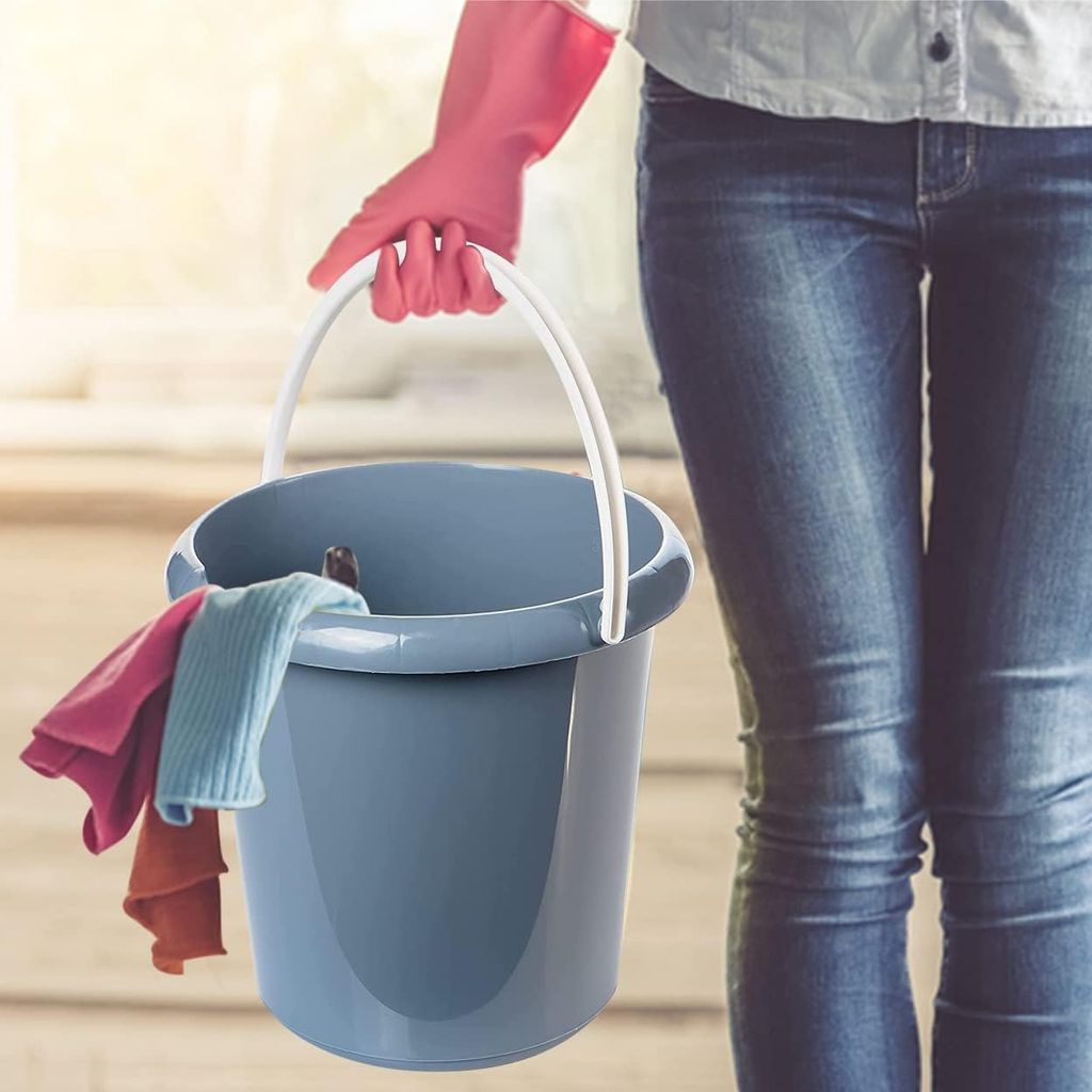 Sustania Putzeimer 5 Liter, 3er Set – Mit Ausguss, Stabiler Henkel Und Messskala, Grau, Made In EU