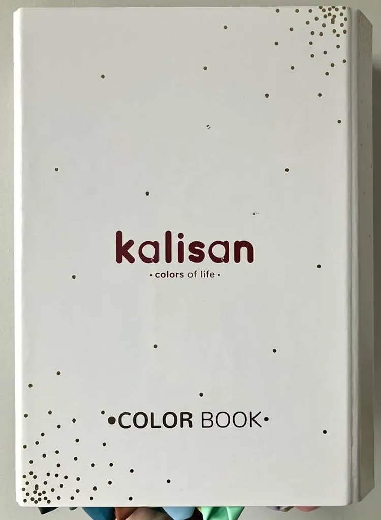 Livre de couleurs Kalisan - Évitez les erreurs de teintes en décoration