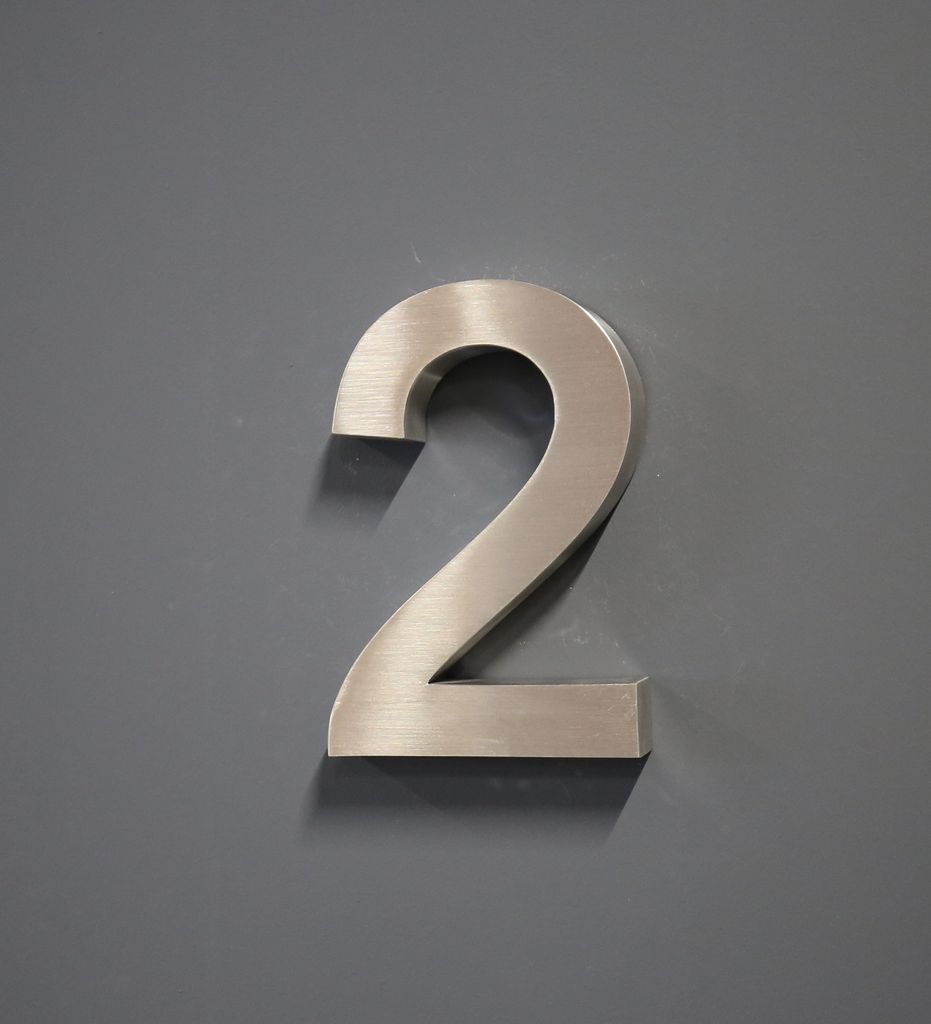 Hausnummer Premium Edelstahl in 3D Design Arial H20cmxT3cm Produktbild 