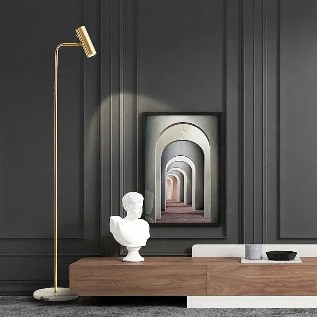Lampadaire LED Doré : Solution Éclairage Variable Anti-Éblouissement - 2