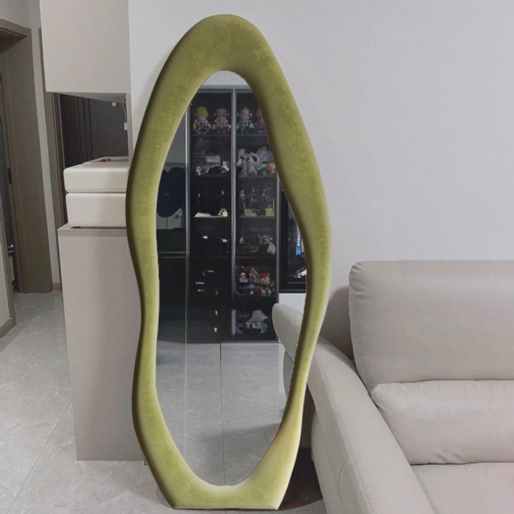 Ganzkörperspiegel mit Polsterrahmen – Moderner, Freistehender Spiegel fürs Schlafzimmer, Wohnzimmer & Flur – Standspiegel 170 x 70 cm in Grün