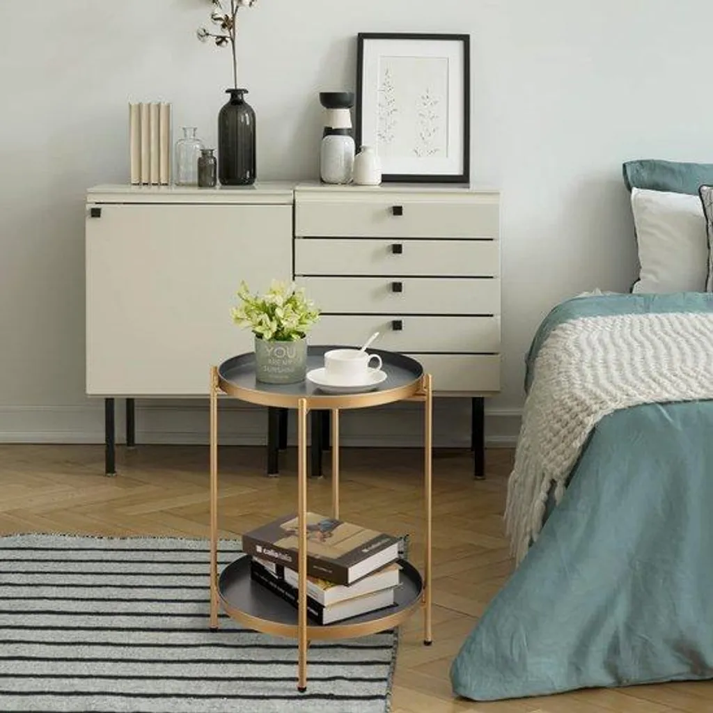 Table de chevet en bois 37cm avec veilleuse - Design compact et robuste