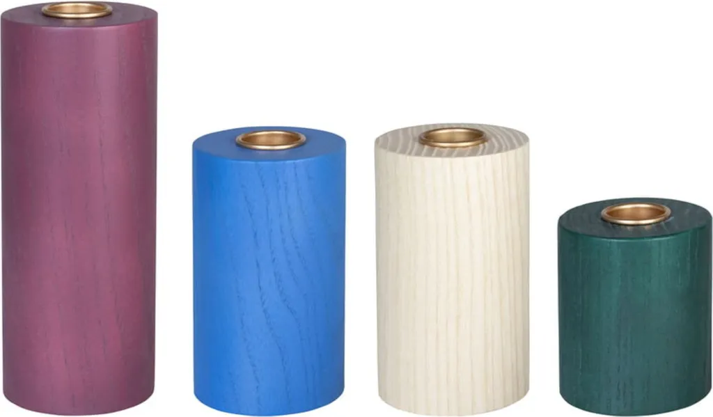 Set de 4 Bougeoirs Design en Bois Coloré pour Décoration de Table Chic