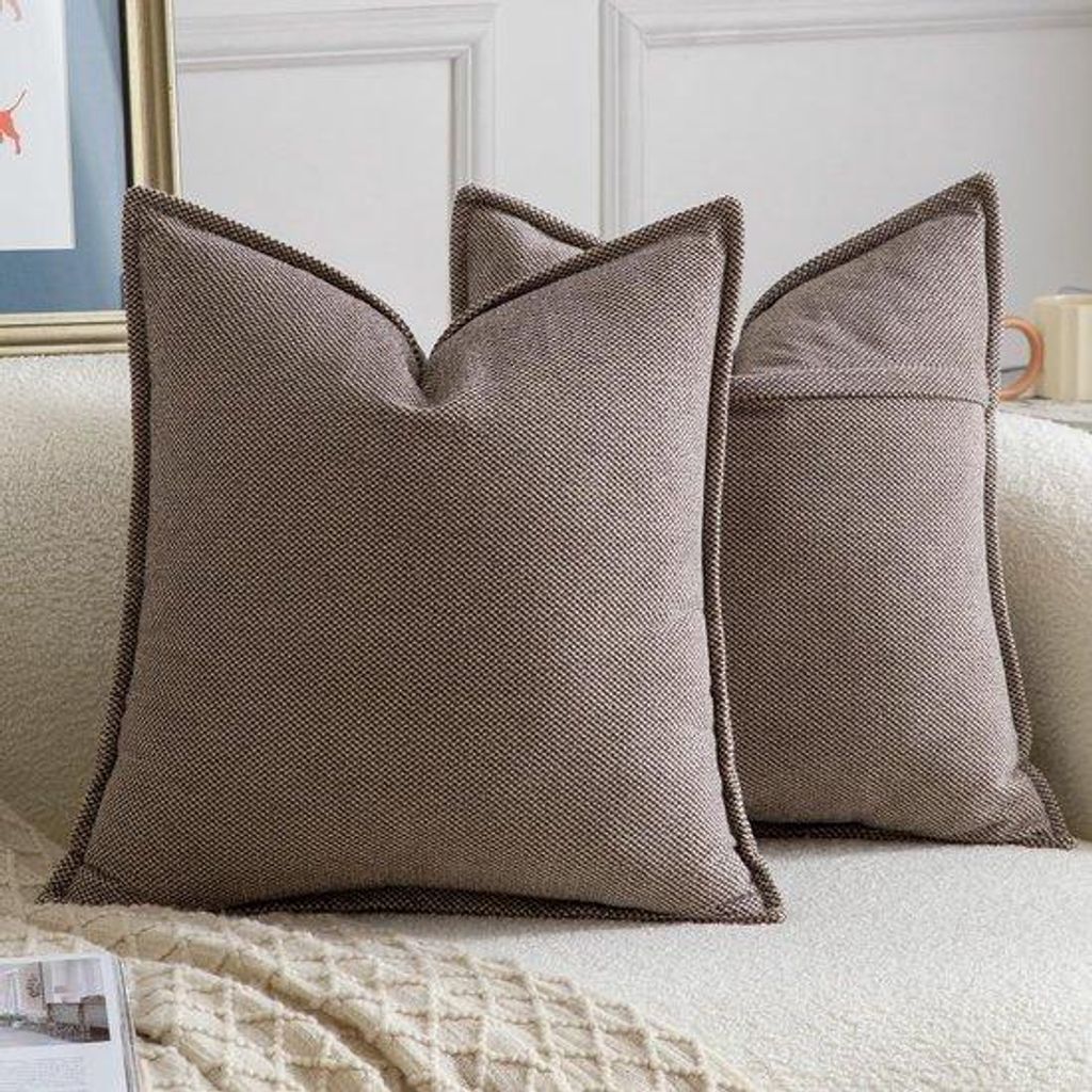 Unyqoos Set mit 2 weichen taupe Kissenhüllen für stilvolle Wohnraumdekoration aus Chenille