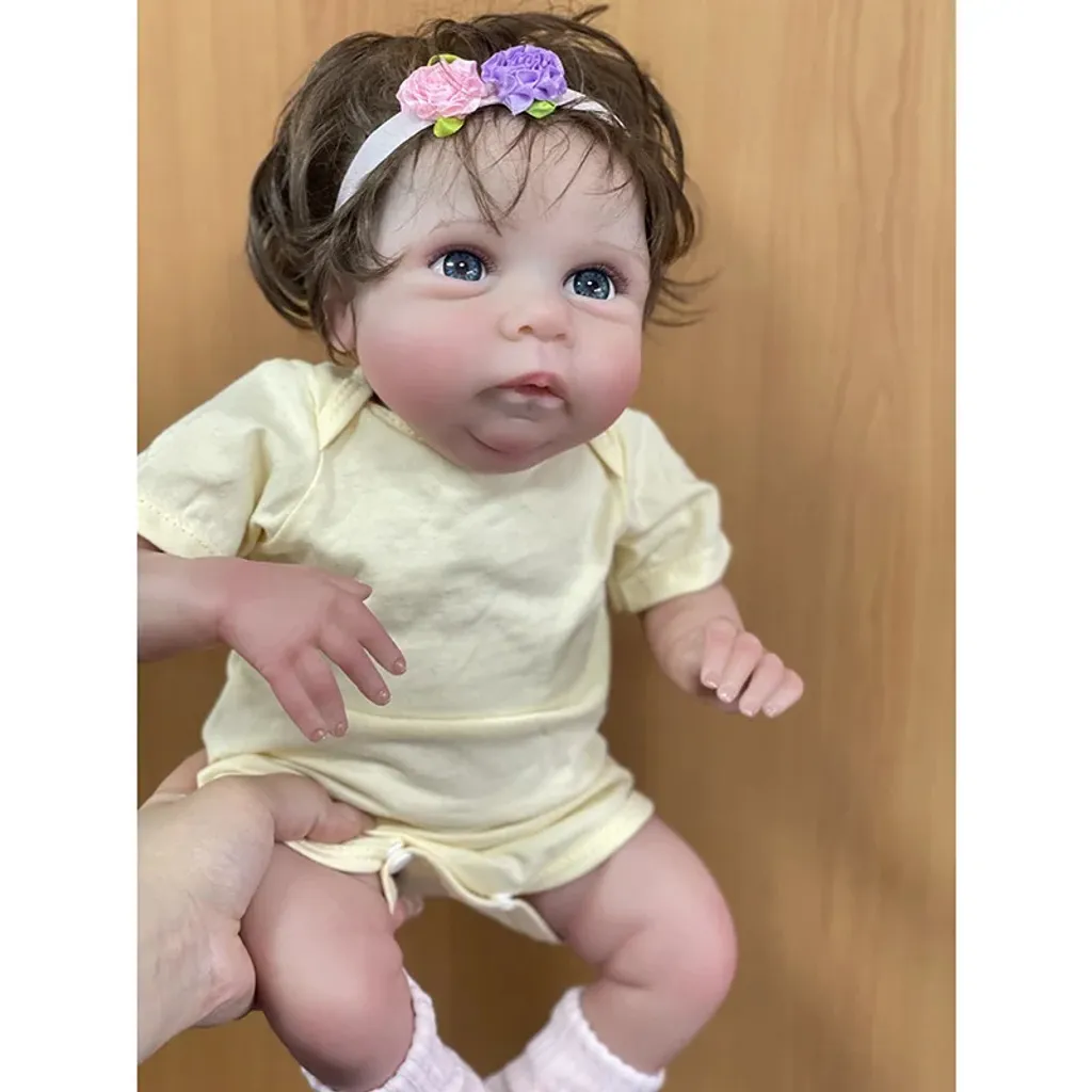 Poupée Reborn Réaliste Miley : Peinture 3D et Cheveux Implantés Main