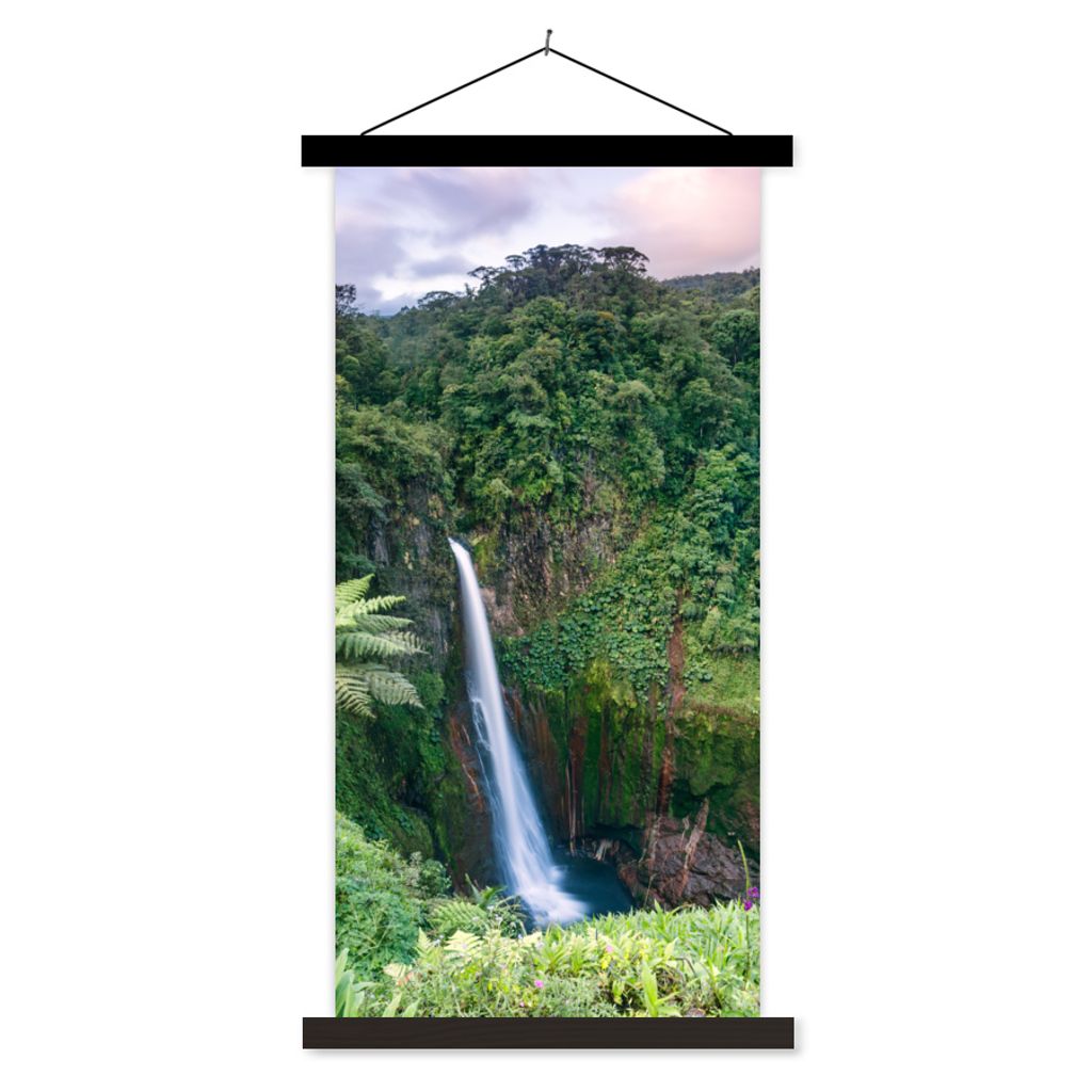 MuchoWow Textilposter Blick auf einen Wasserfall im fantastischen Regenwald in Costa Rica 40x80 cm mit schwarzem Rahmen - Wandemalerei