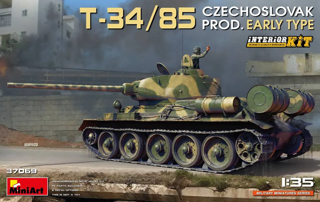 Maquette de Char T-34/85 CZ Production avec Intérieur Détaillé 1/35