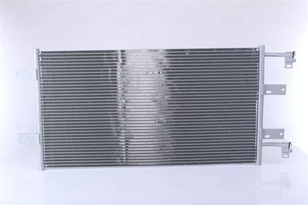 Réparer fuite clim Trafic avec le condenseur Nissens 94678 fiable