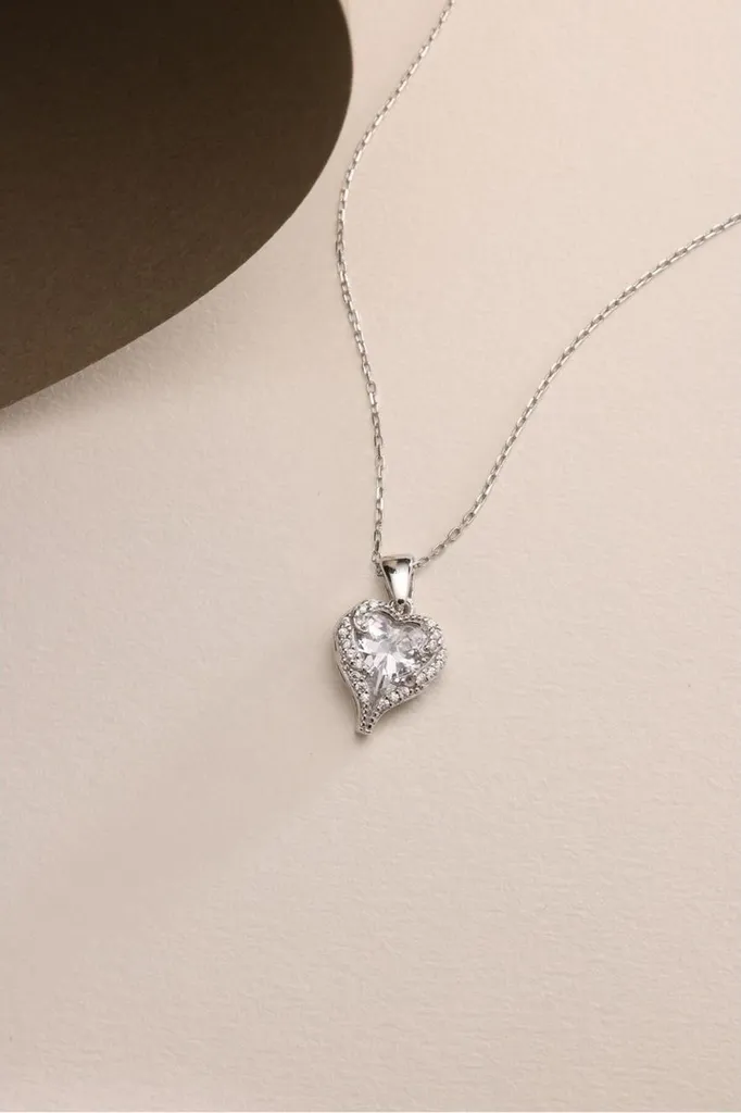 Collier en argent 925 rhodié : un bijou cœur qui ne noircit jamais
