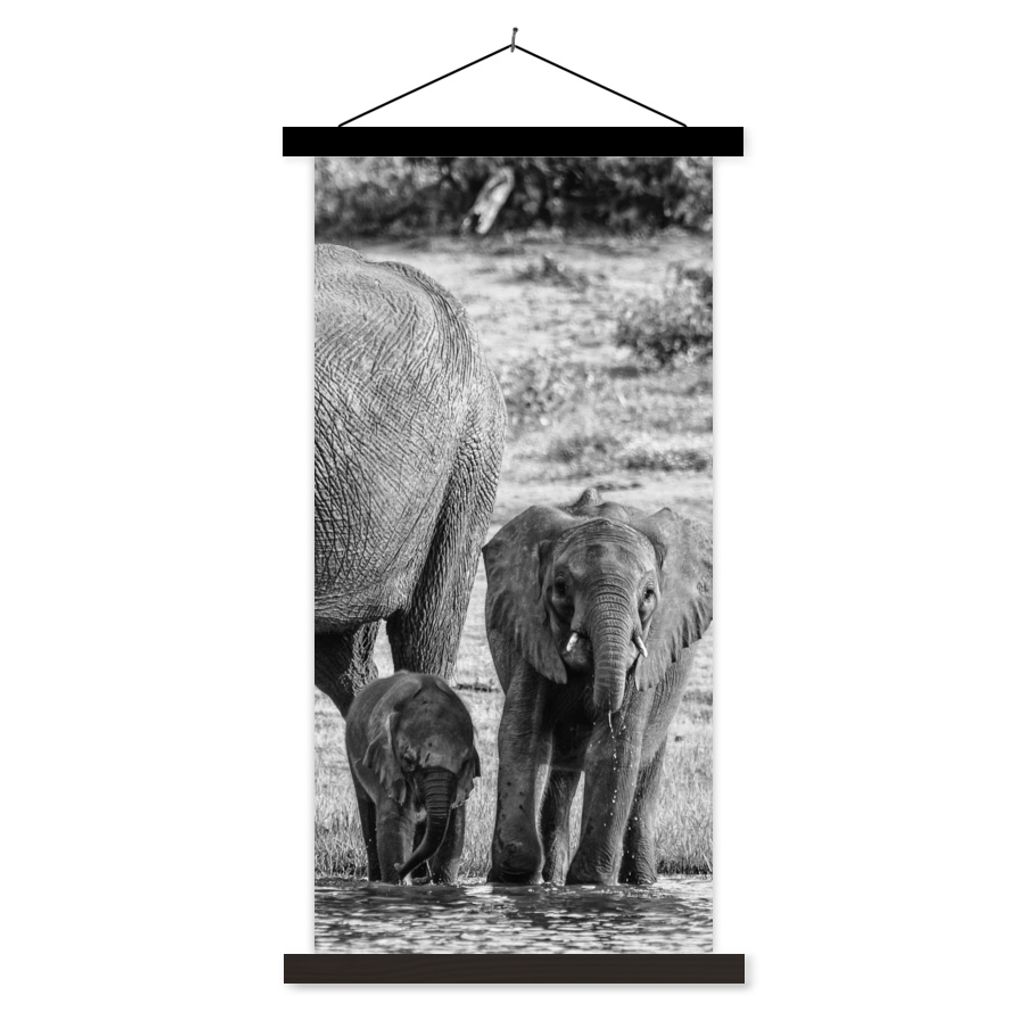 MuchoWow Textilposter Elefant - Wasser - Tiere - Schwarz - Weiß 90x180 cm mit schwarzem Rahmen - Dekoration Wohnzimmer