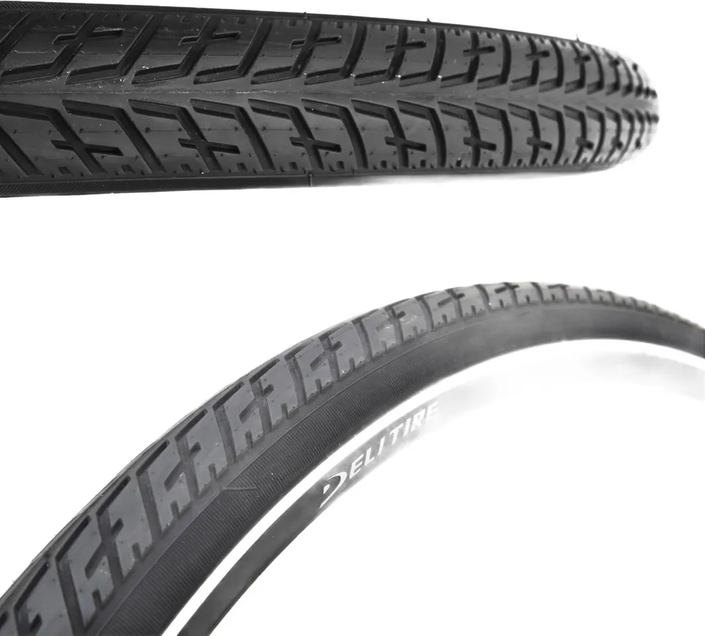 Pneu de Ville 700x45C SA-209 Noir/Blanc pour Vélotaf et Balades