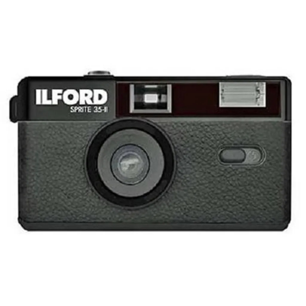 Ilford Sprite 35 II: La Fotocamera da Viaggio Analogica in Nero - 3