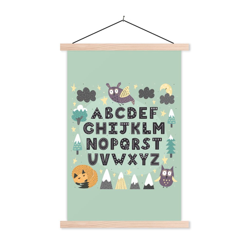 MuchoWow Textilposter Illustration des Alphabets und Tiere auf einem grünen Hintergrund 120x180 cm mit holzfarbenen Rahmen - Textil-Plakat