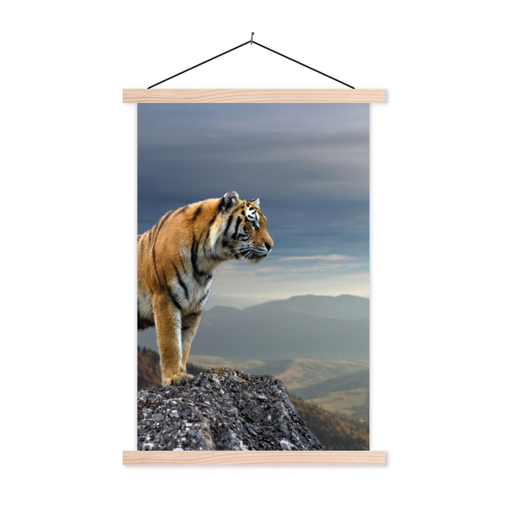 MuchoWow Textilposter Tiger - Berg - Natur - Landschaft 40x60 cm mit holzfarbenen Rahmen - Poster
