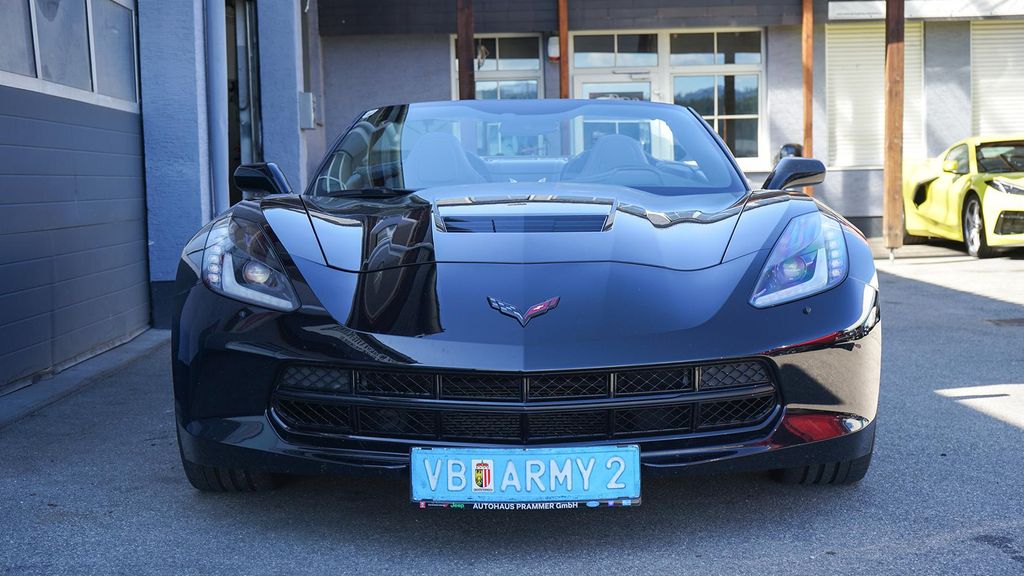 Jochen Schweizer Corvette Cabrio mieten Regau (1 Std.); Erlebnis verschenken oder selbst erleben; Gutschein gültig für 1 Person Beifahrer möglich