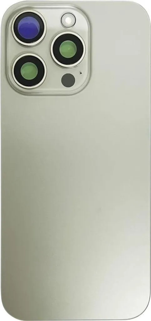 Étui de protection iPhone 15 Pro coloris titane naturel et motifs