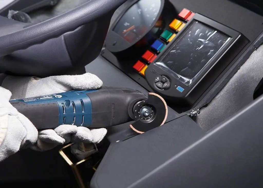 Comment couper vos sols avec précision ? Set Bosch PMF 4 pièces dédié