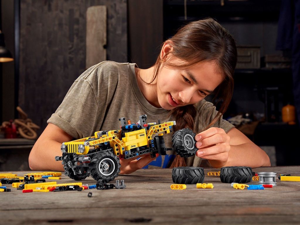 LEGO 42122 Technic Jeep Wrangler, 4x4-Spielzeugauto Produktbild 20