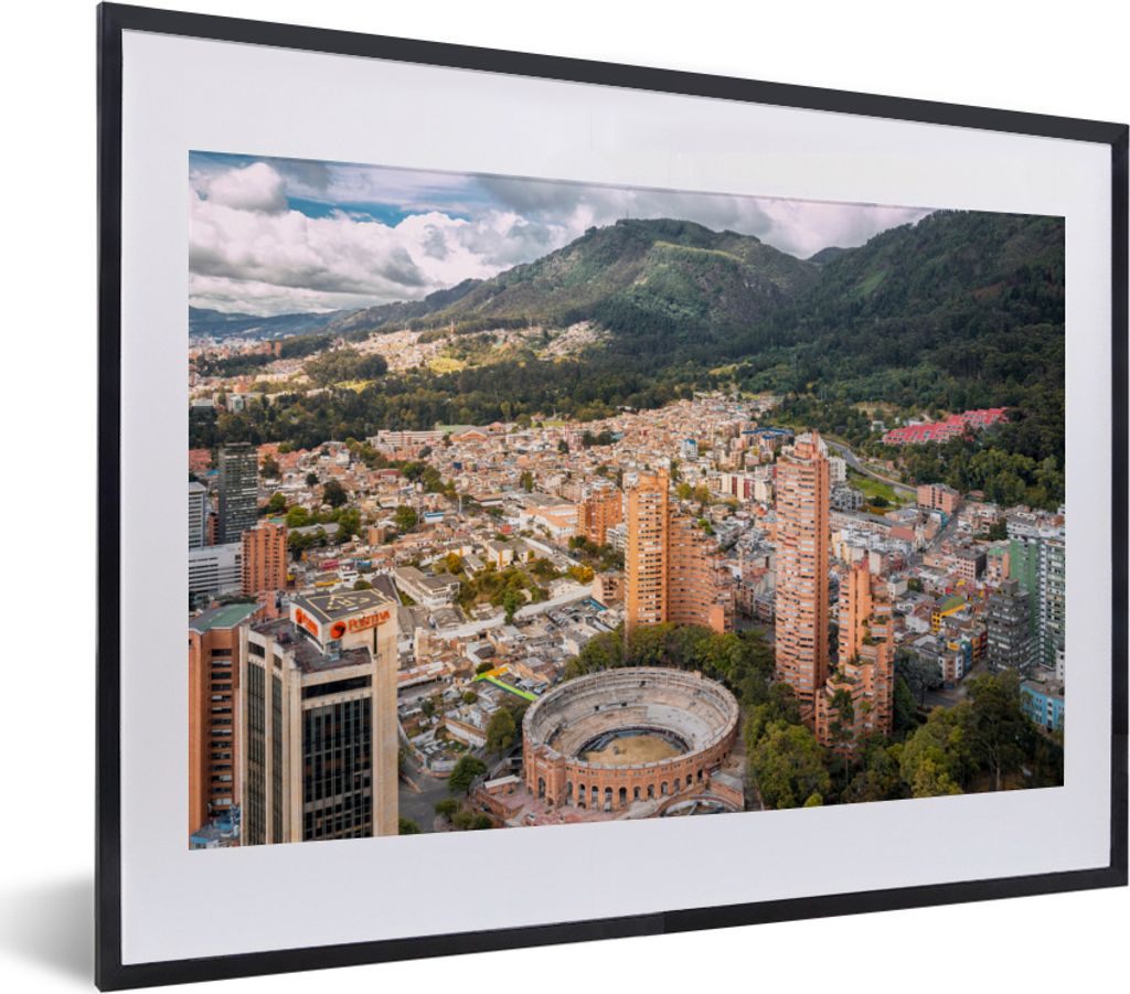 MuchoWow MuchoWow Gerahmtes Poster Luftbildaufnahme von Bogota in Kolumbien 40x30 cm - Poster mit zchwarzem Bilderrahmen - Bilderrahmen - Poste...