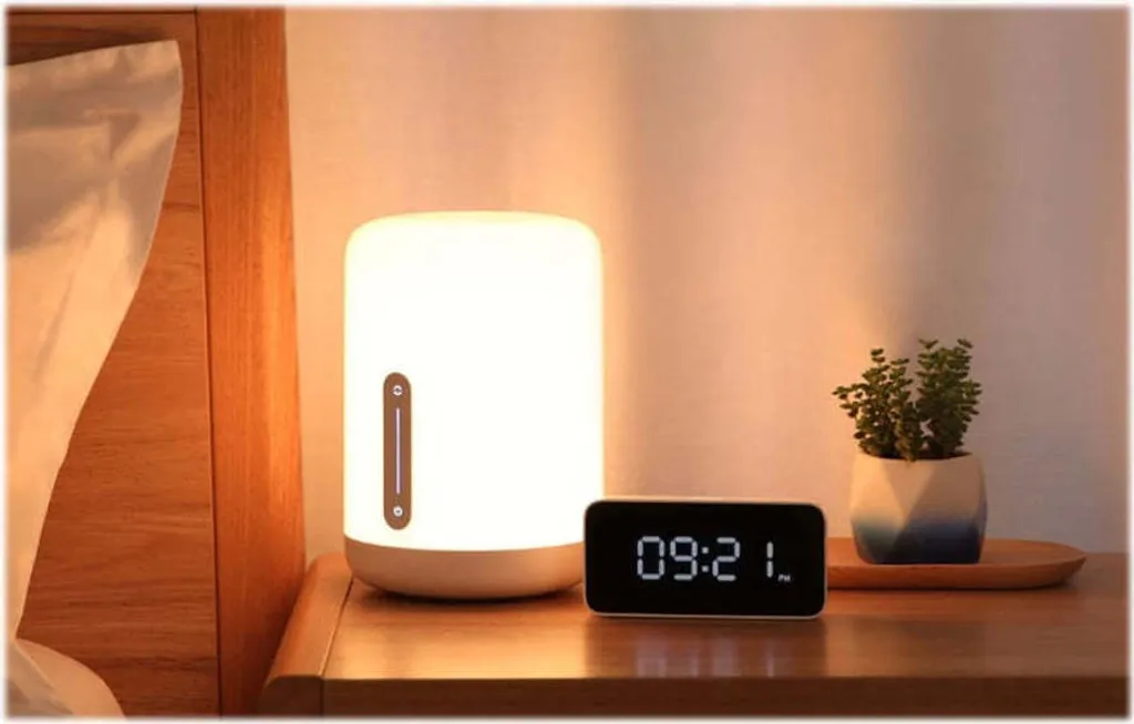 Xiaomi Mi Bedside Lamp 2 : Lampe LED à Intensité Variable Couleurs - 15