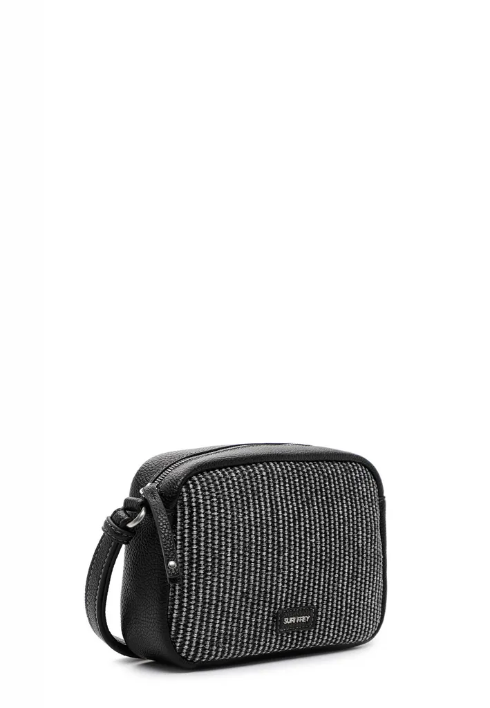 Recensione SURI FREY SFY Jamy: La Crossbody Bag Nera Must-Have - 2