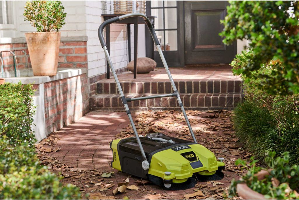 RYOBI R18SW3-0 Akku-Kehrmaschine Kehrbesen Straßenkehrer ohne Akku und Ladegerät