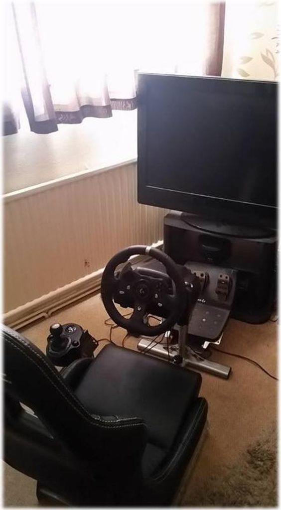 Playseat Evolution - Schwarz Produktbild 