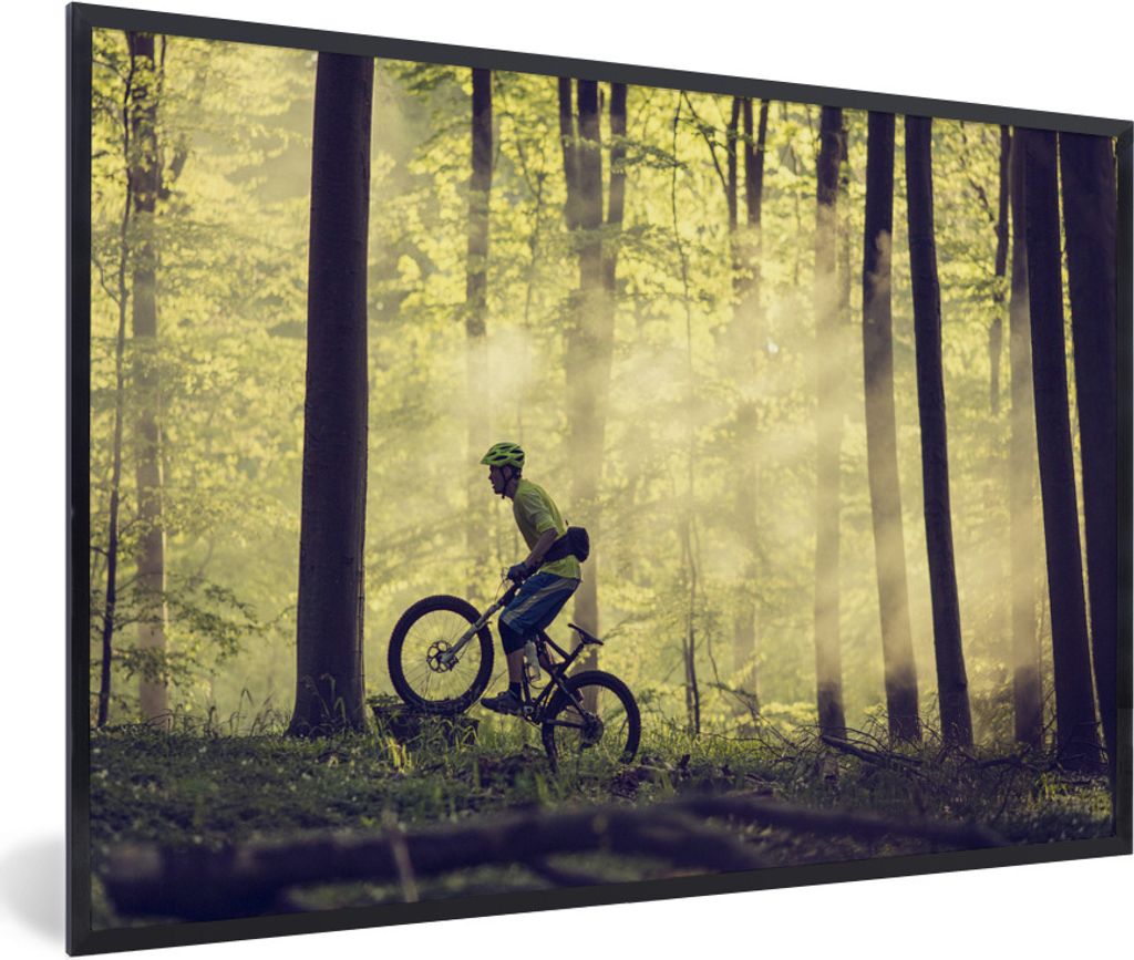 MuchoWow Gerahmtes Poster Mit dem Mountainbike durch die Wälder Dänemarks 90x60 cm - Poster mit Schwarzem Bilderrahmen Wandposter Rahmen Foto B...