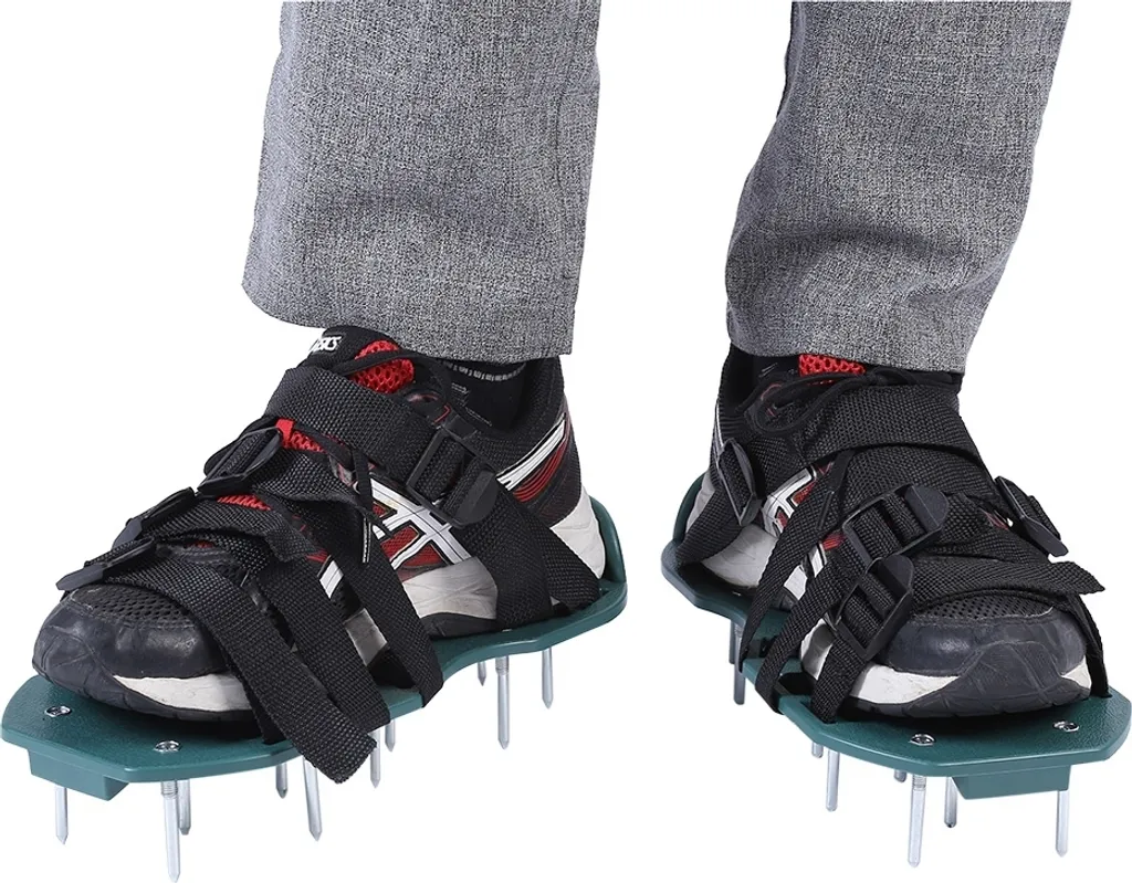 Sandali Spike per Prato Heavy Duty: Aerazione Forzata del Terreno