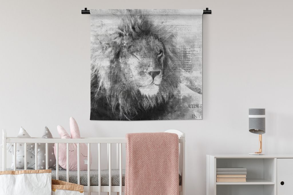 MuchoWow Wandteppich Wandbehang Löwe - Zeitung - Schwarz - Weiß 90x90 cm Tapisserie Dekoration Wandtuch - Wandaufhänger