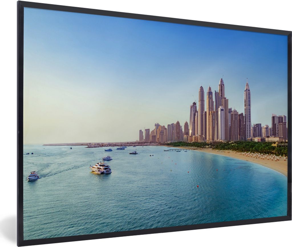 MuchoWow MuchoWow Gerahmtes Poster Bild des wunderschönen hellblauen Meeres vor der Küste von Dubai 60x40 cm - Poster mit zchwarzem Bilderrah...