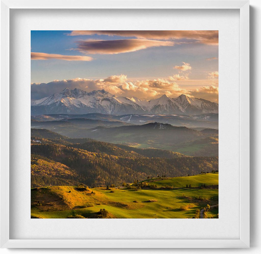 Pieniny-Hochgipfel– Wandbild mit Rahmen – Gerahmtes Bild – Wanddekoration – 50x50 cm – Weiß Rahmen