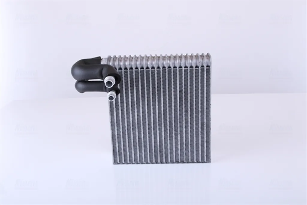 Évaporateur de climatisation pour voiture thermique et hybride