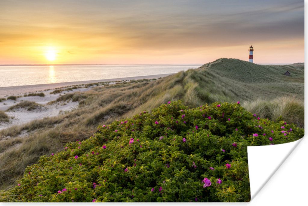 MuchoWow Poster Leuchtturm - Berg - Blumen - Wasser 120x80 cm - Bilder