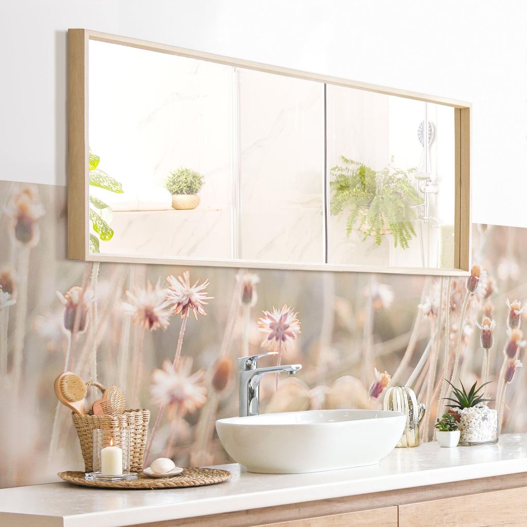 Wandverkleidung Bad Blumen selbstklebend - 0.61 mm Wandpaneel matt wasserfest Blumenwiese beige Landhaus Badrückwand fugenlos 210x60 cm