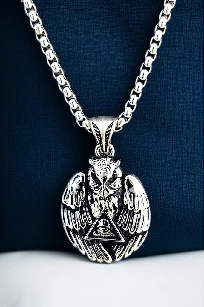 Collier pour homme avec pendentif hibou et œil qui voit tout en acier