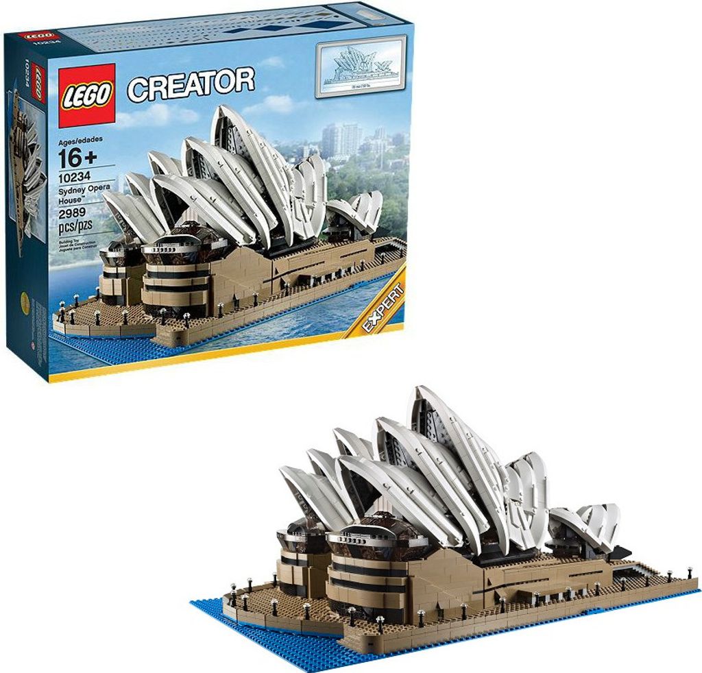 A LEGO Creator Sydney Opera House set box and a built model.