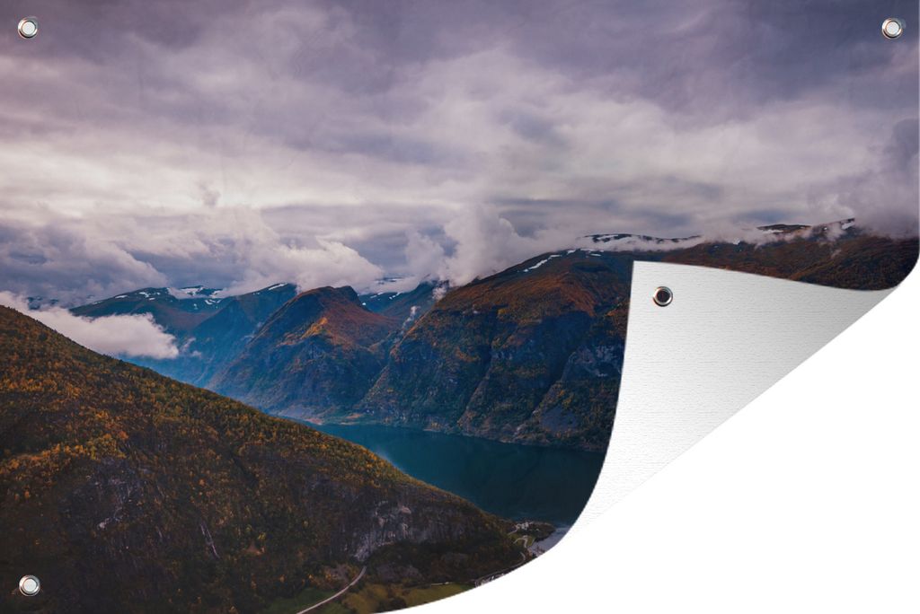 MuchoWow 90x60 cm Outdoor-Poster Gartendeko Sichtschutz Garten Poster für den Garten Stadt Flåm und Berglandschaft in Norwegen