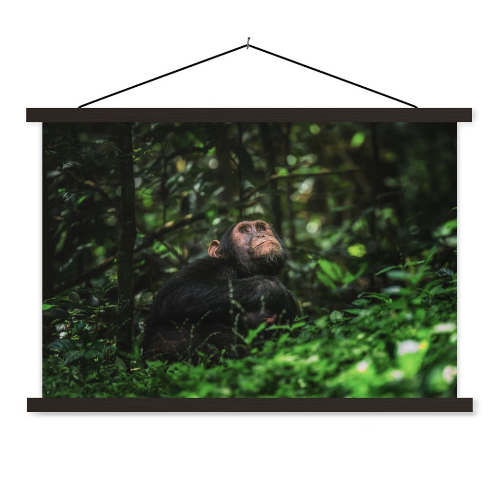 MuchoWow Textilposter App zwischen Grünpflanzen im Dschungel 120x80 cm mit schwarzem Rahmen - Wanddeko
