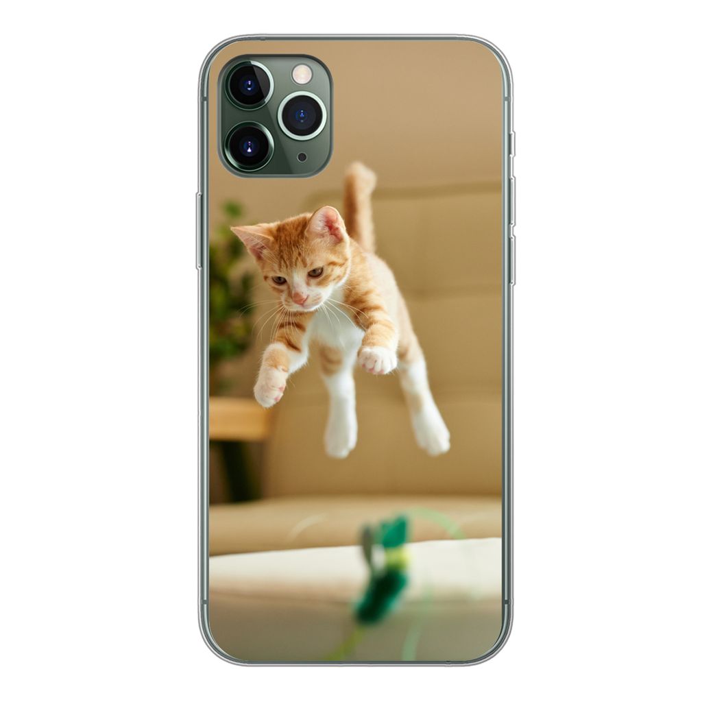 MuchoWow Handyhülle Schutzhülle Hülle für iPhone 11 Pro Max Katze - Springen - Spielzeug Silikon Softcase Handy Hülle - Schutz