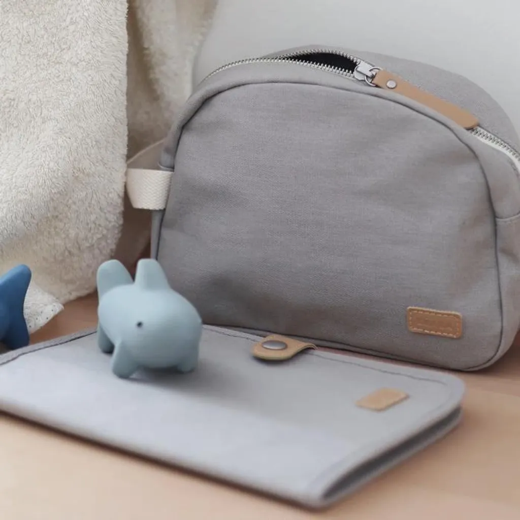 Borsa Fasciatoio BEABA Paris Grigio Perla: L'Accessorio Must-Have 2024 - 3