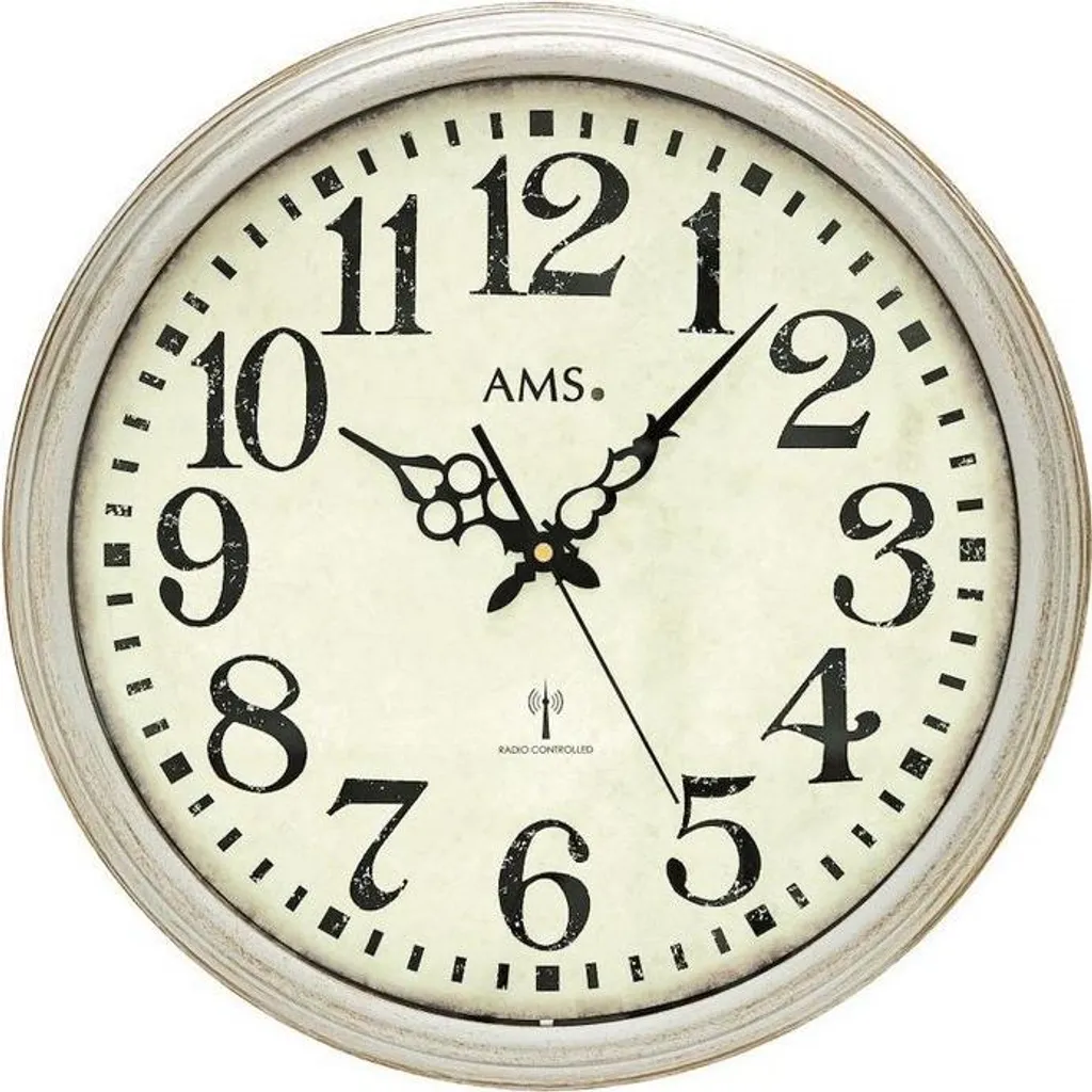 Horloge murale AMS 5559 : Fini le réglage manuel, précision argentée