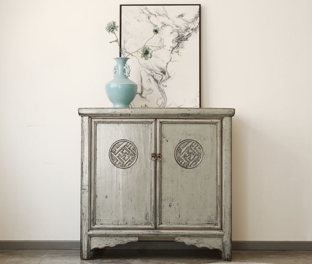 OPIUM OUTLET Kommode Sideboard Schrank Hochzeitsschrank Möbel aus Holz chinesisch asiatisch orientalisch Vintage kolonial Schnitzereien hellgrau