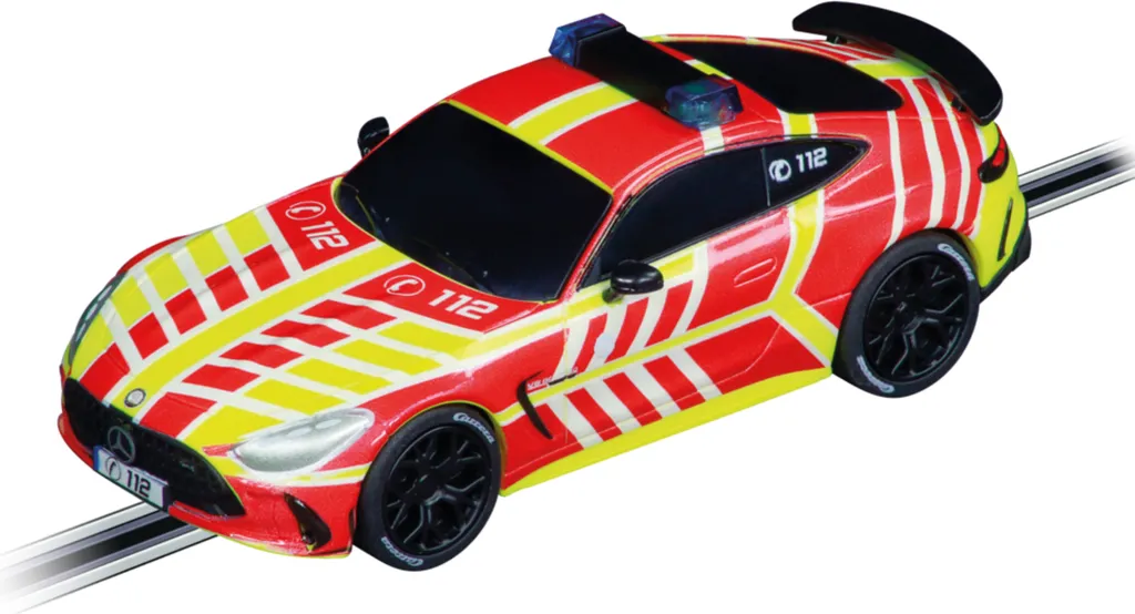 Jouet circuit Carrera Mercedes-AMG GT idéal pour étendre son set 1:43
