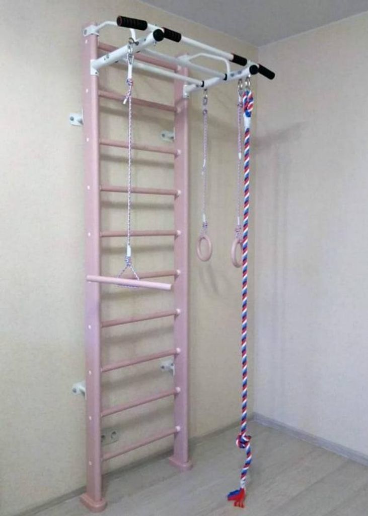 Gymnastikseil mit bunten Knoten