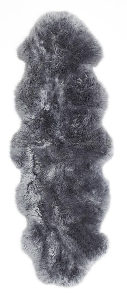 Teppich Schaffell Double in der Farbe Grau, ca. 60 x 160 cm. 