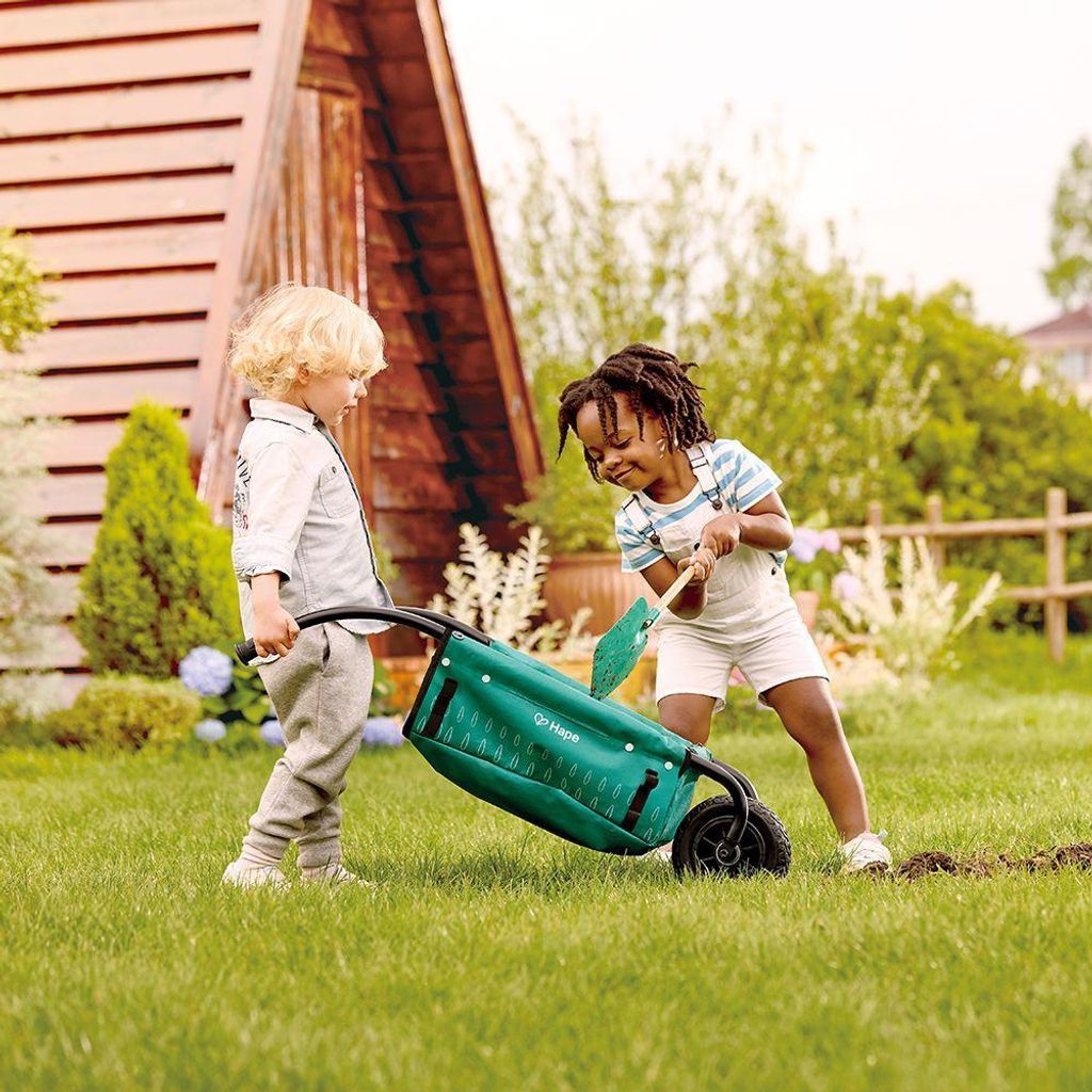 Hape Schubkarre Spielzeug grn fr Kinder Gartenarbeit 20 Liter