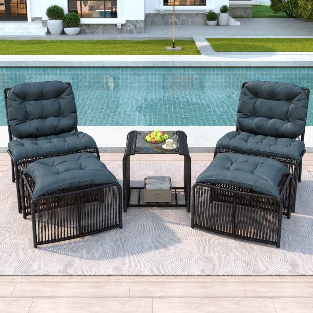 Garten Loungeset für Terrasse & Balkon – Möbelset mit Tisch, 2 Stühlen & 2 Hockern, wetterfestes PE-Rattan & Eisenrahmen, inkl. Kissen & Glasp...