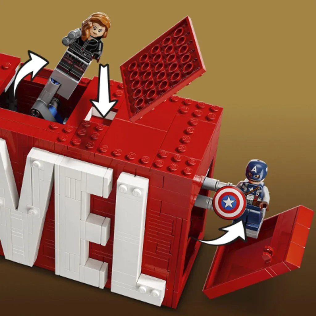 LEGO Marvel 76313 Set de construction idéal pour bureau et gaming setup